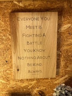 English Chestnut Engraved Wooden Be Kind Robin Williams Picture Wall Art